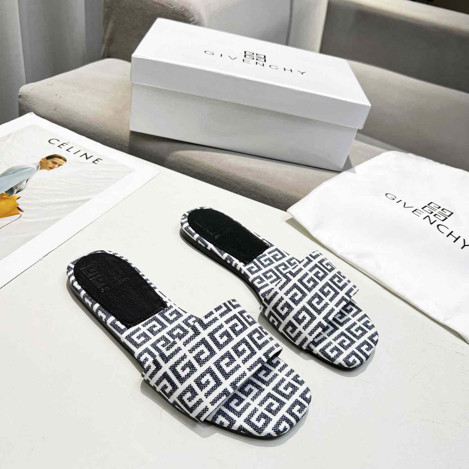 Givenchy 4G Flat Mule Sandals - DopestKickz