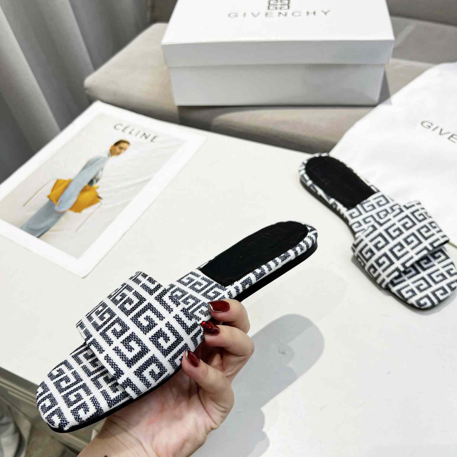 Givenchy 4G Flat Mule Sandals - DopestKickz