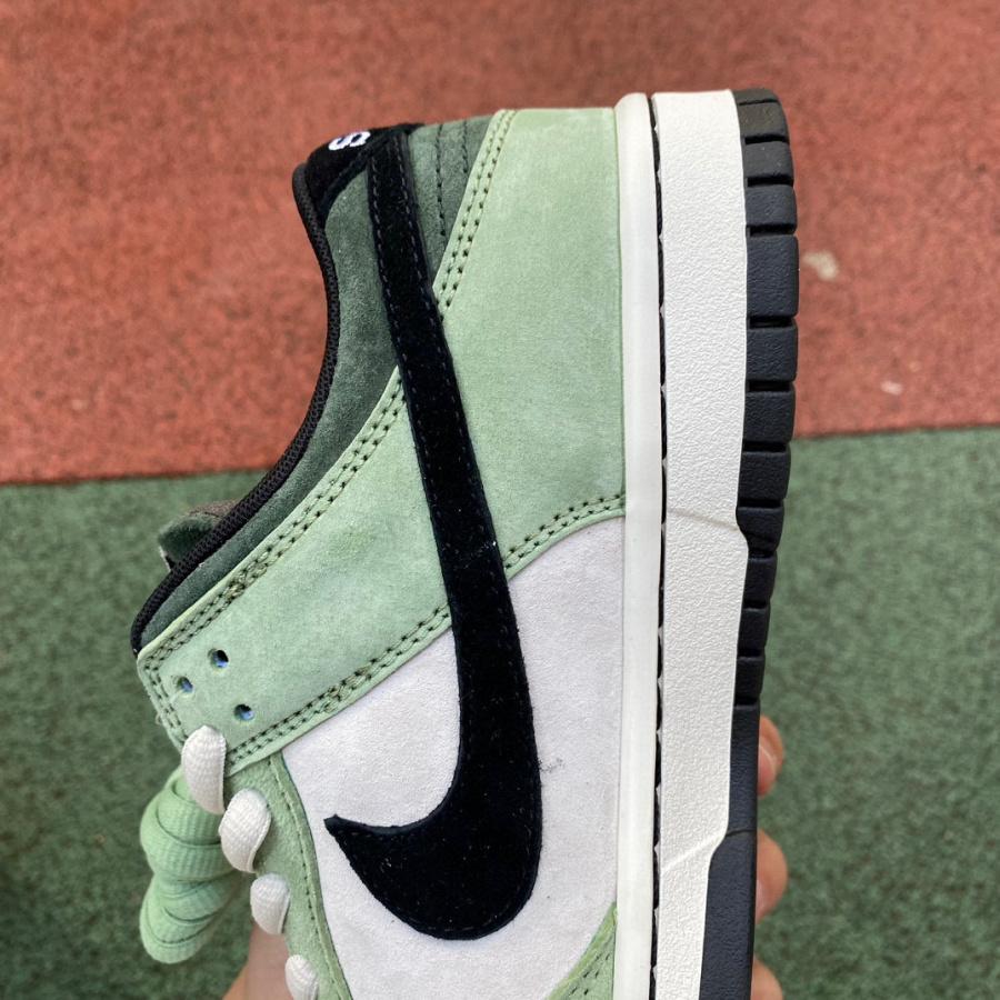 TravisScott x Playstation x Nike SB Dunk Low Sneaker       CU1726-777 - DopestKickz