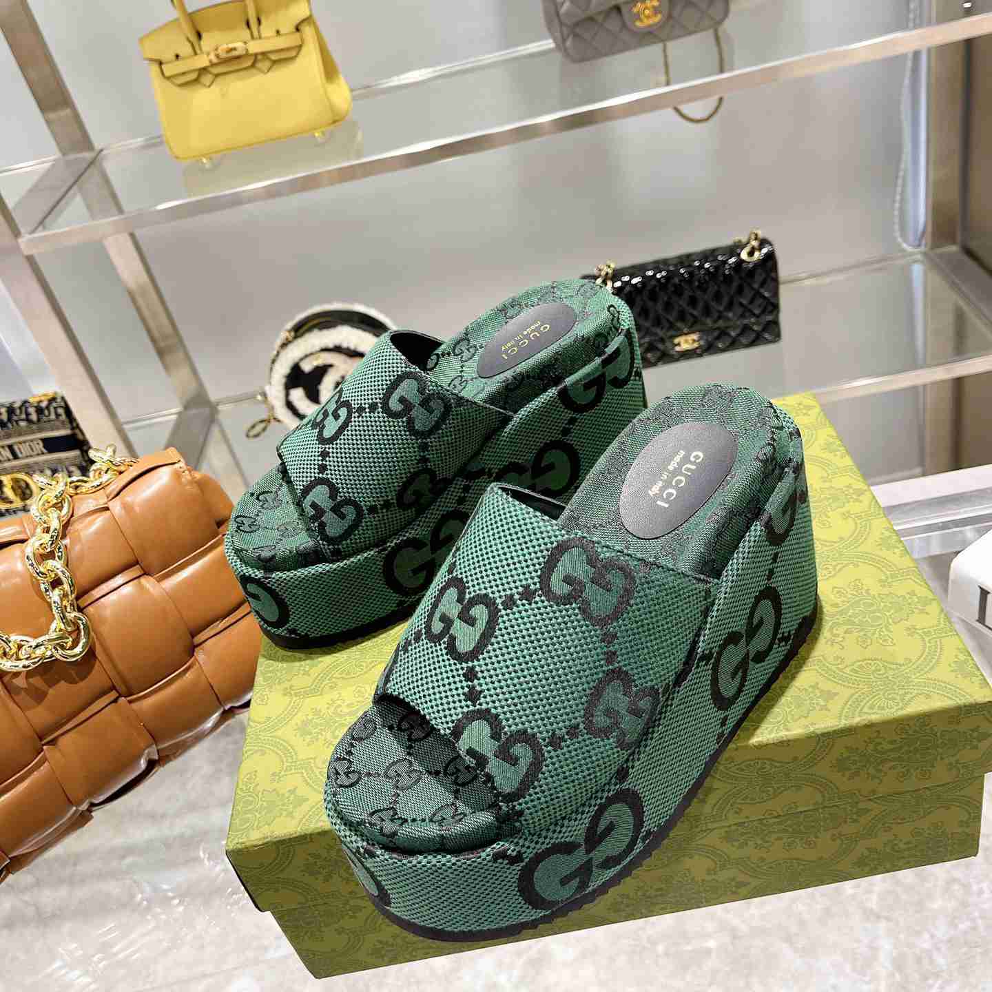 Gucci Women's Jumbo GG Platform Slide Sandal - DopestKickz