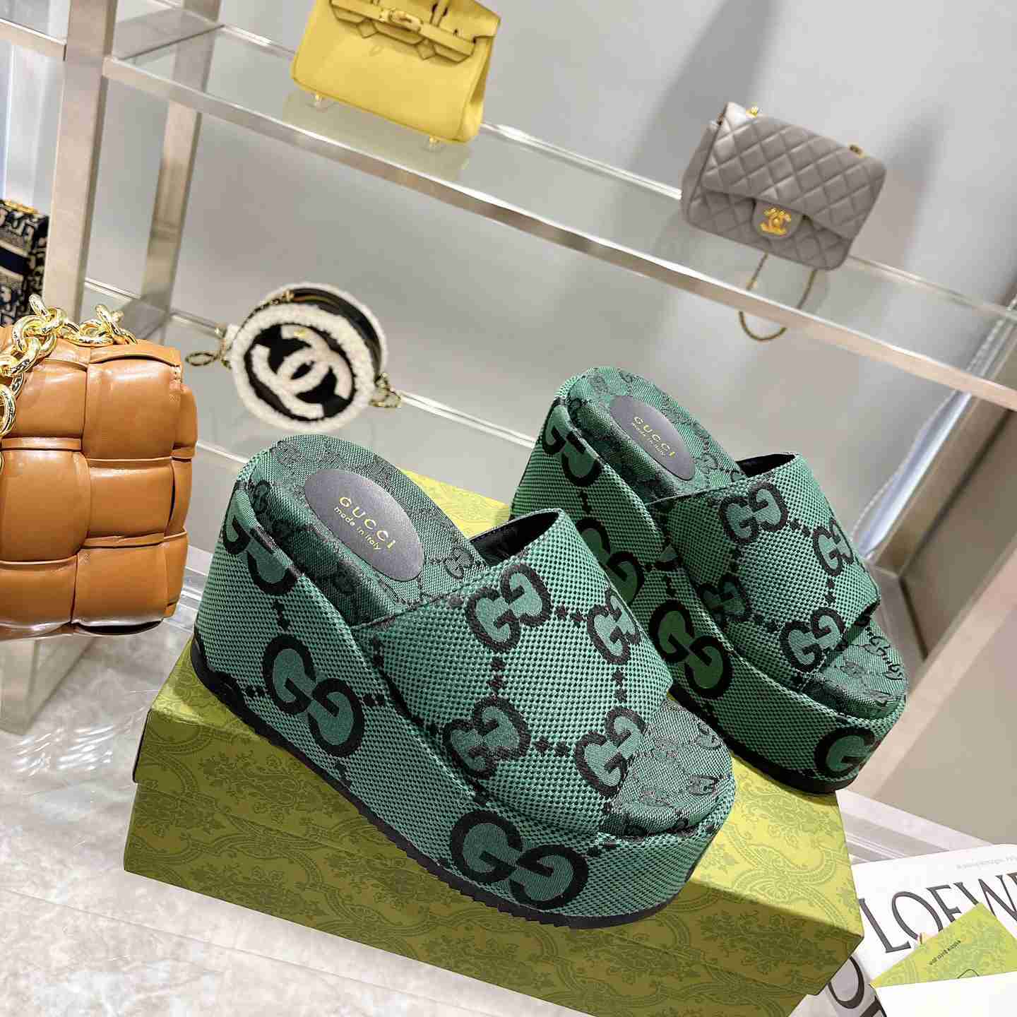 Gucci Women's Jumbo GG Platform Slide Sandal - DopestKickz