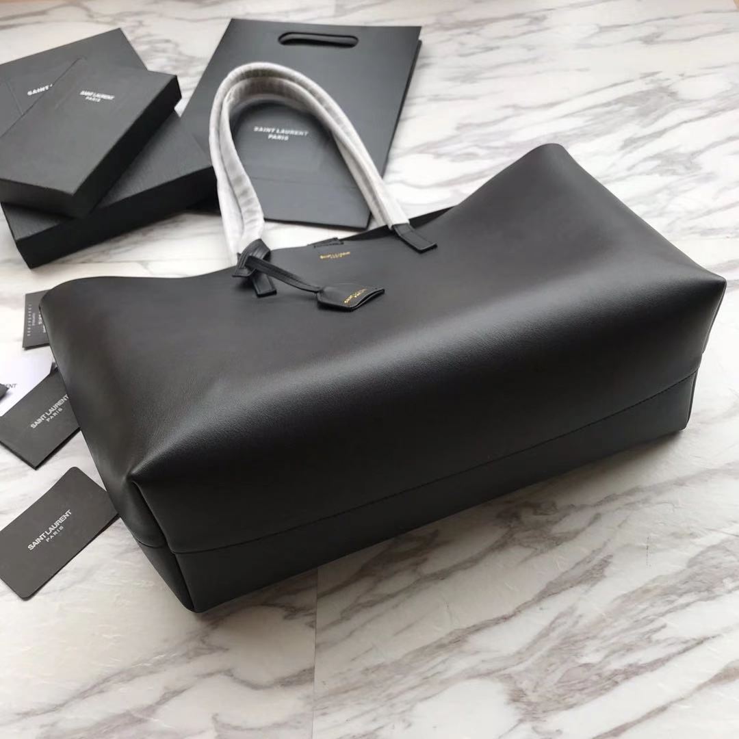 Saint Laurent Shopping Saint Laurent E/W In Supple Leather  - DopestKickz