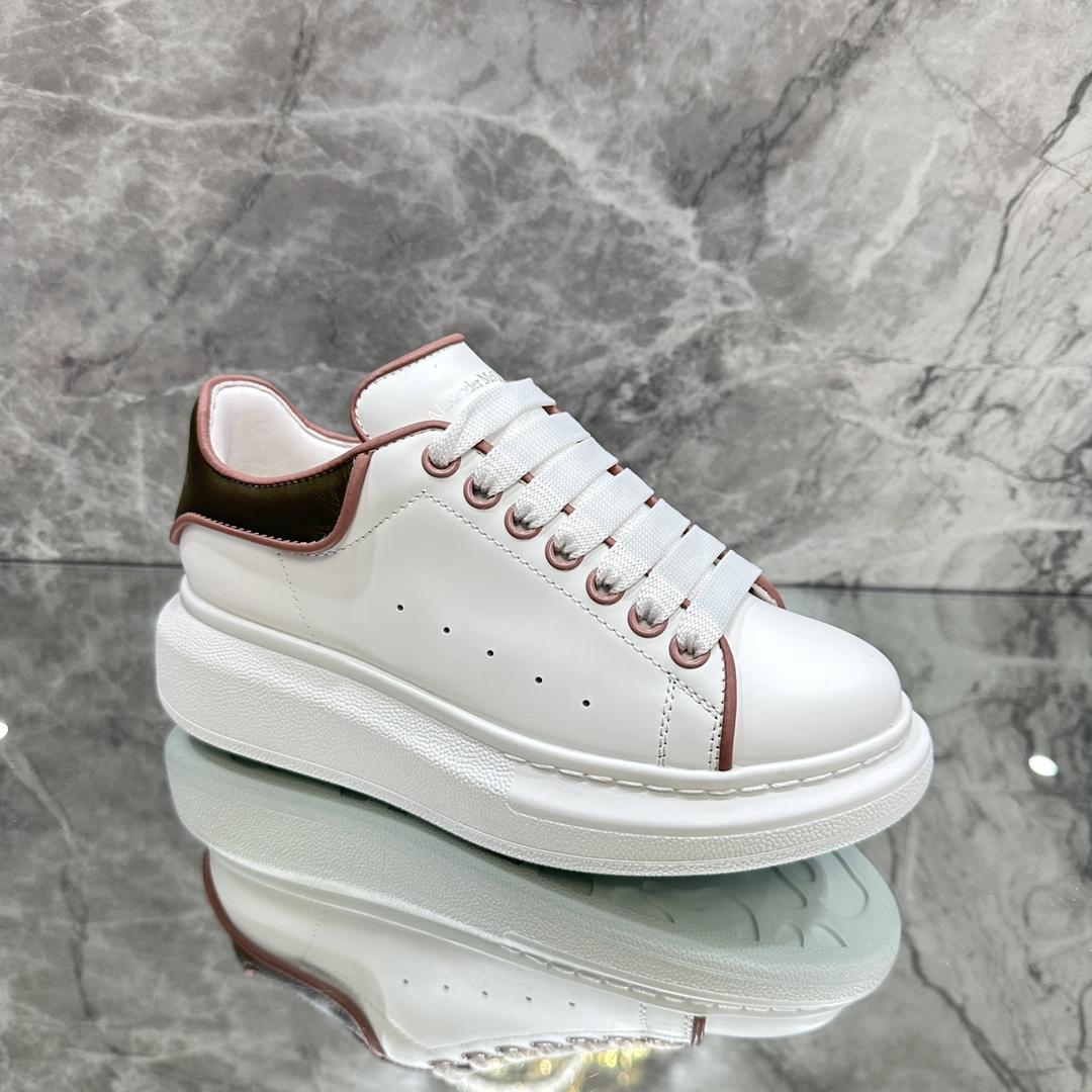 Alexander Mqueen Oversized Sneaker In White - DopestKickz