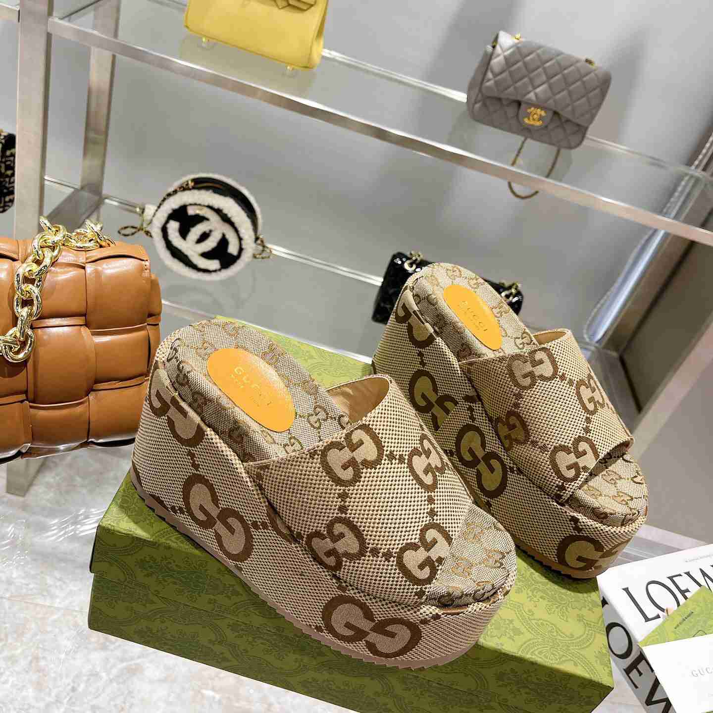 Gucci Women's Jumbo GG Platform Slide Sandal - DopestKickz