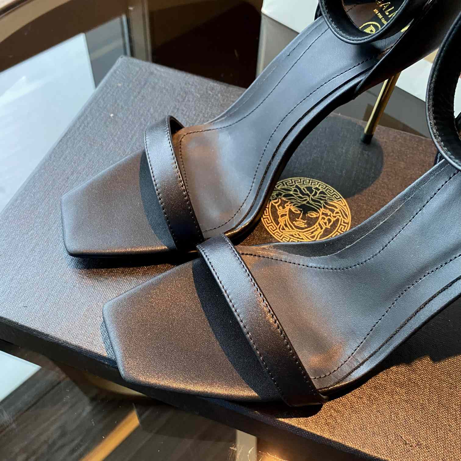Balmain Leather Uma Sandals - DopestKickz