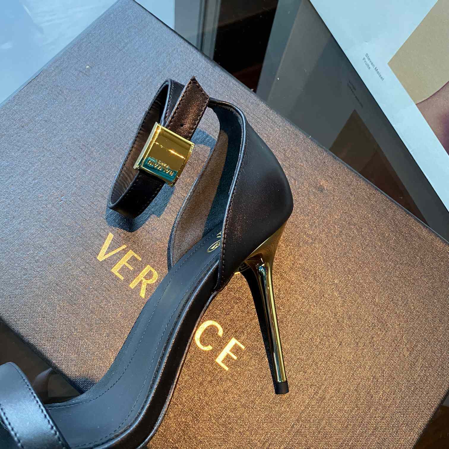 Balmain Leather Uma Sandals - DopestKickz