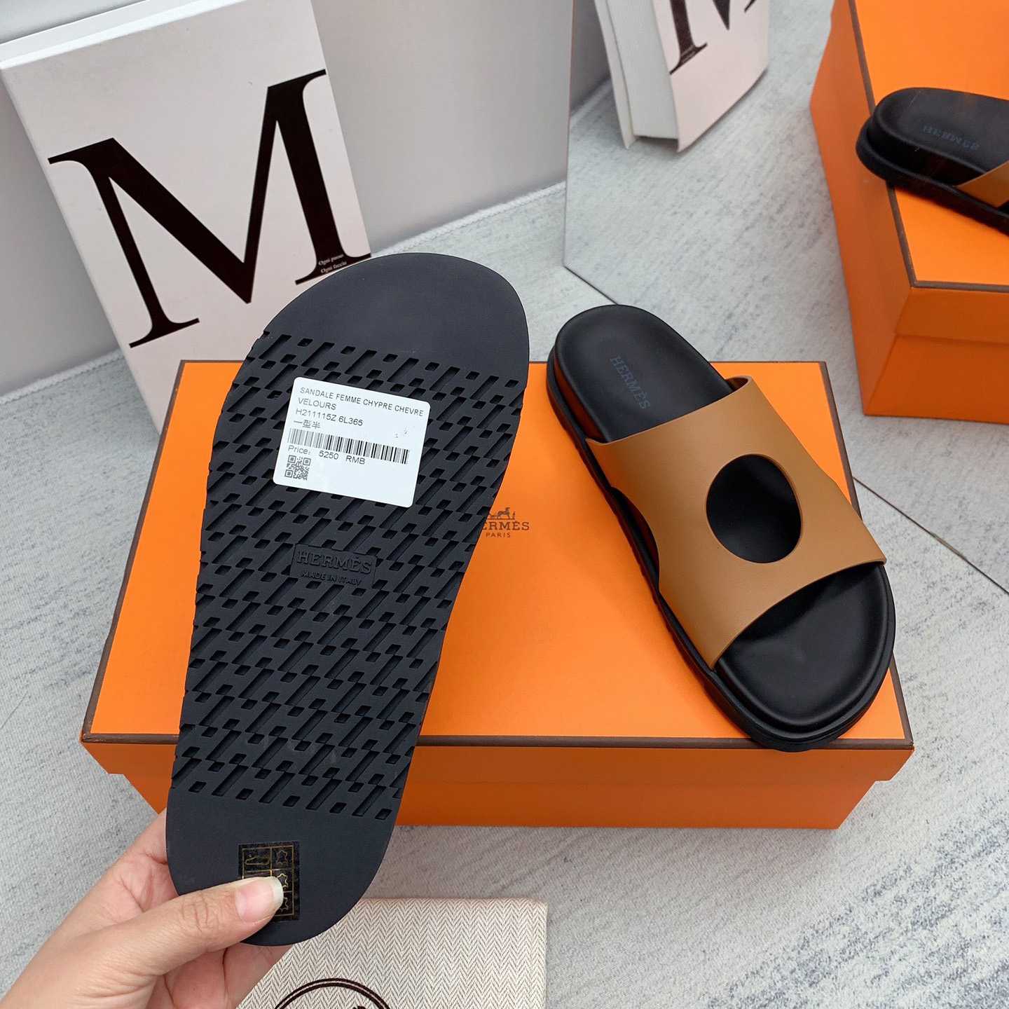 Hermes Edith Sandal - DopestKickz