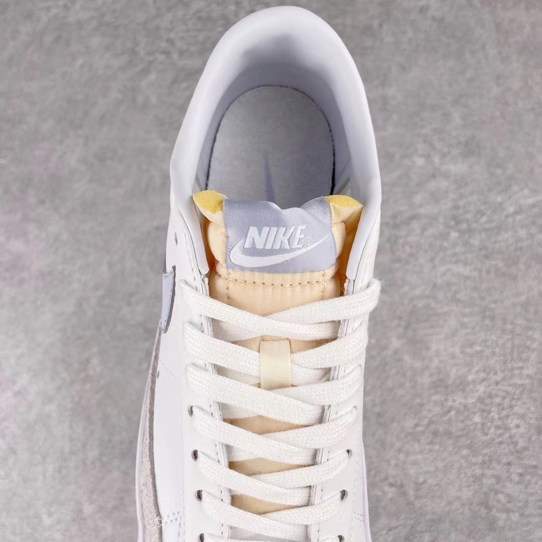 Nike Blazer Low '1977 VNTG SS Sneakers        DC4769-103 - DopestKickz
