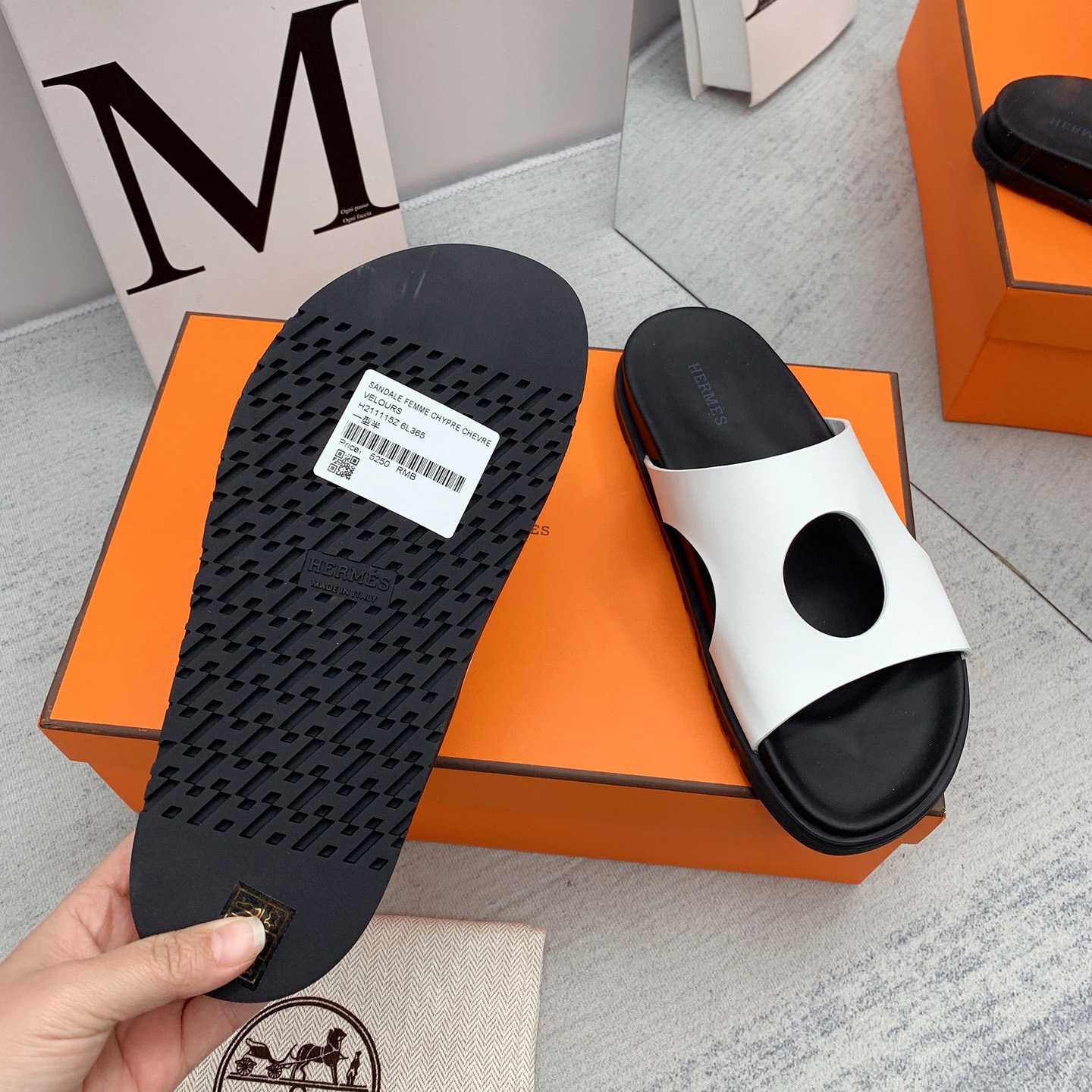 Hermes Edith Sandal - DopestKickz