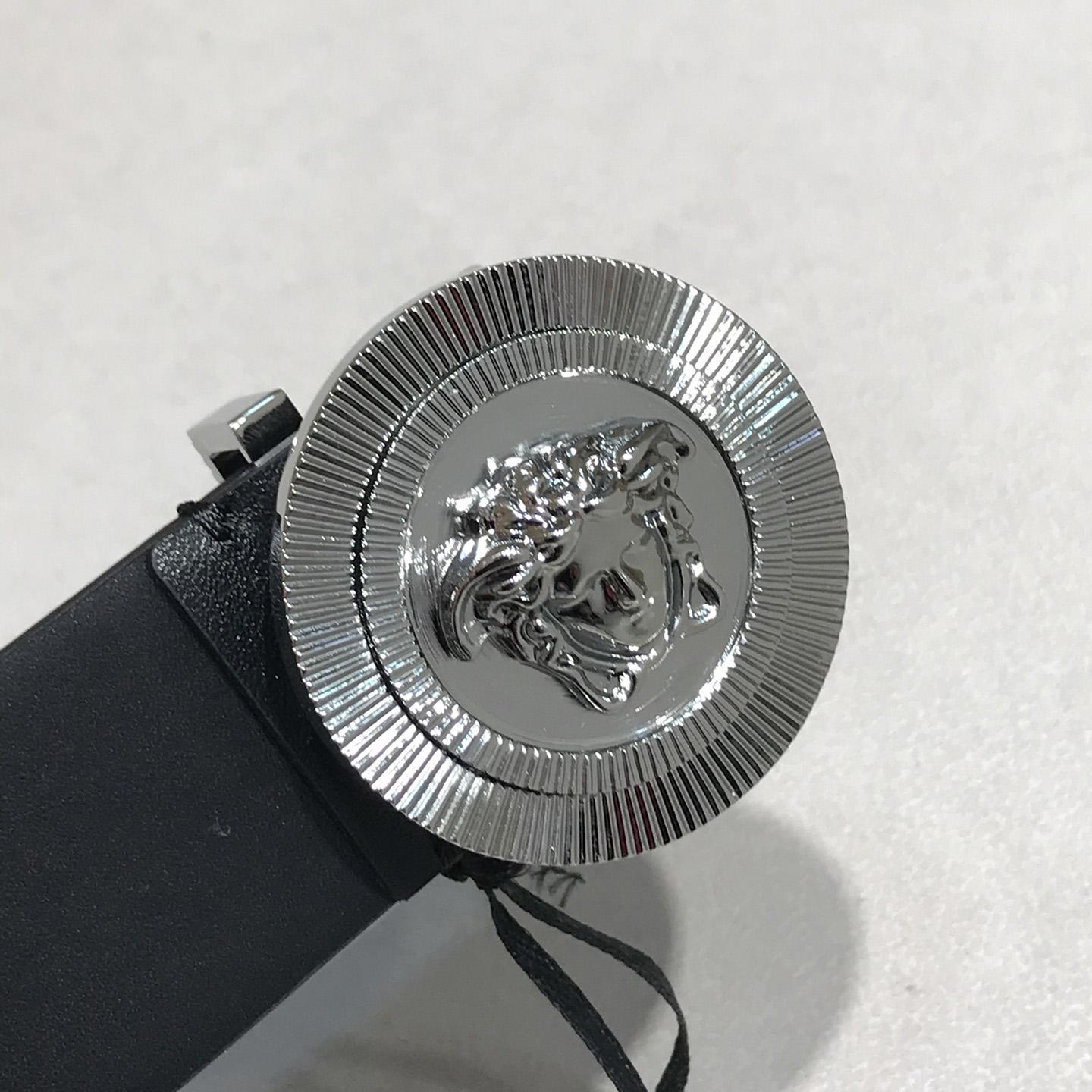 Versace Medusa Leathre Belt    38mm - DopestKickz
