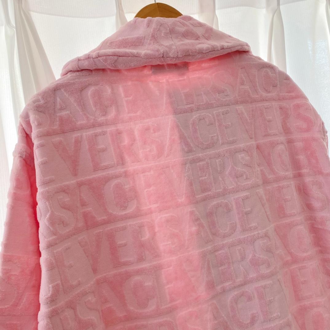Versace I ♡ Baroque Bathrobe(Uniform size) - DopestKickz