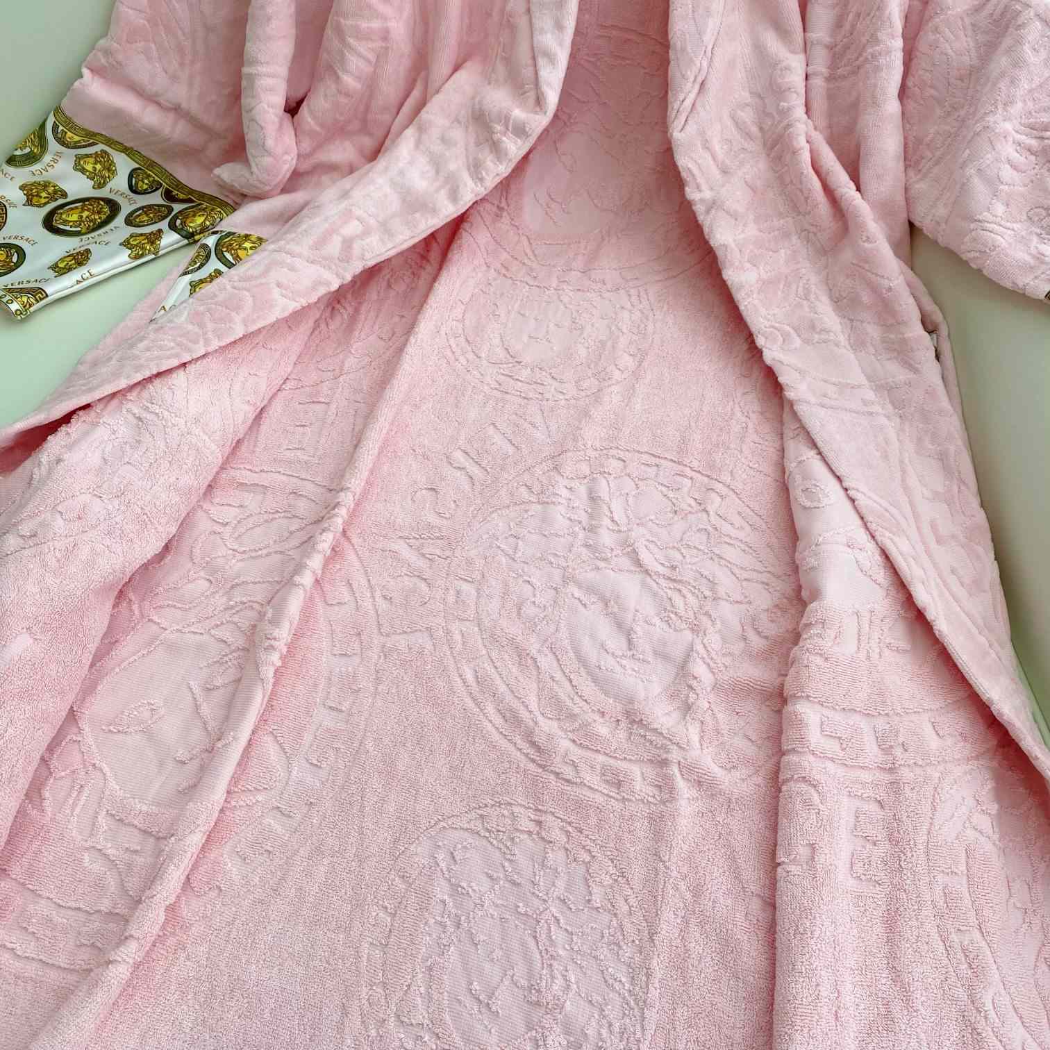 Versace Medusa Amplified Bathrobe(Uniform size) - DopestKickz