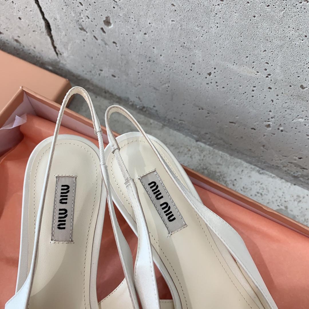 Miu Miu Satin Slingback Pumps - DopestKickz