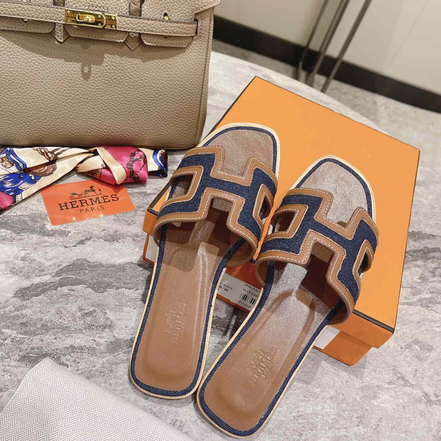Hermes Oran Sandal - DopestKickz
