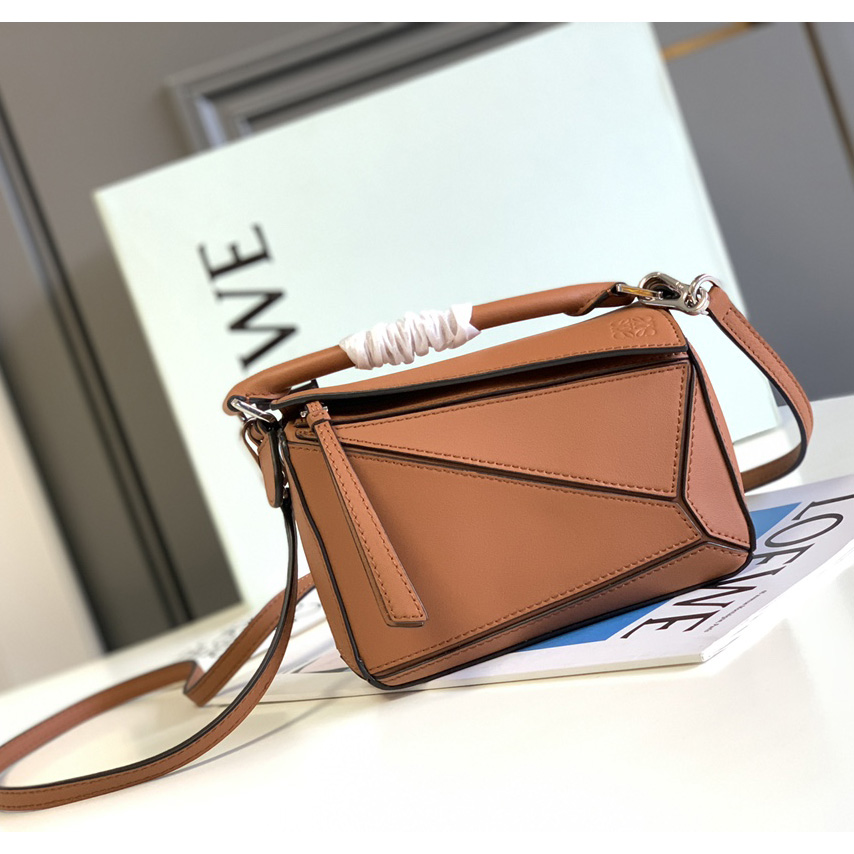 Loewe Mini Puzzle Bag In Classic Calfskin - DopestKickz
