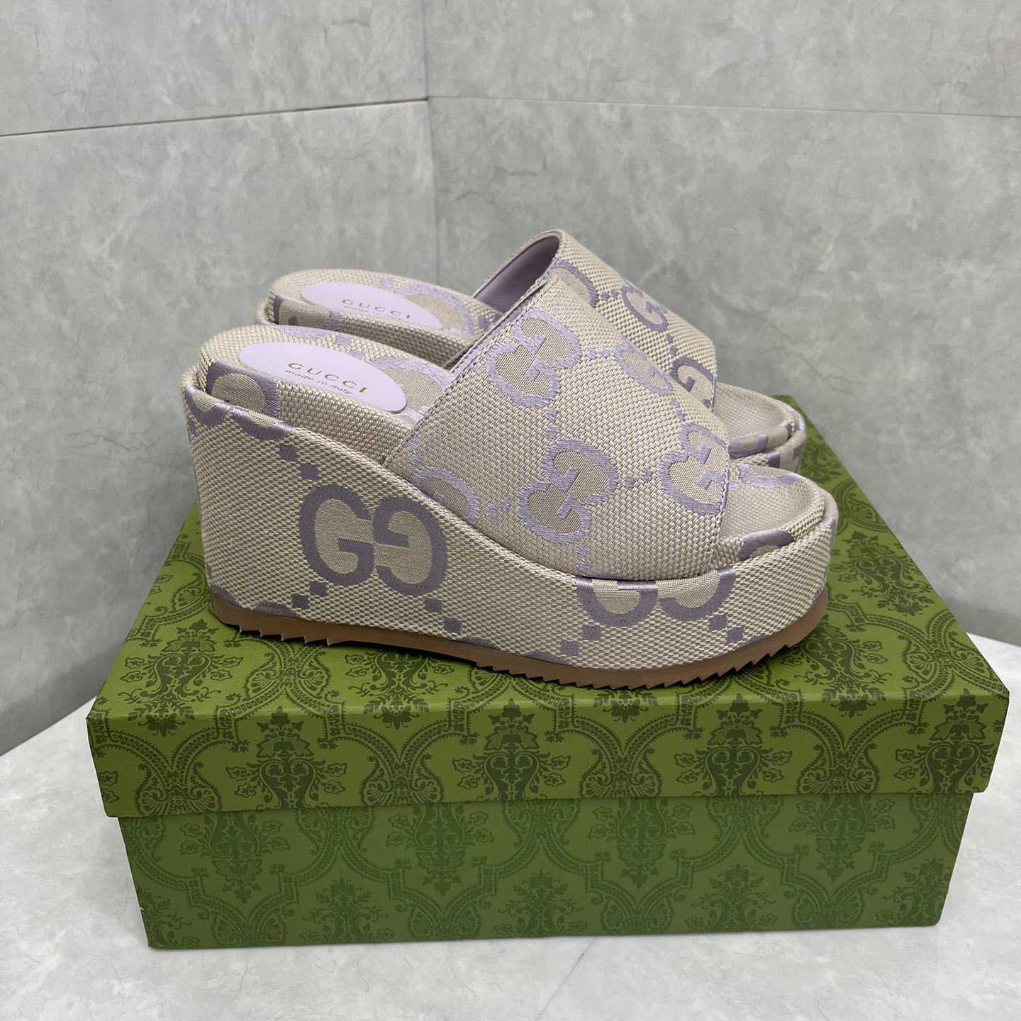 Gucci Women's Jumbo GG Platform Slide Sandal - DopestKickz