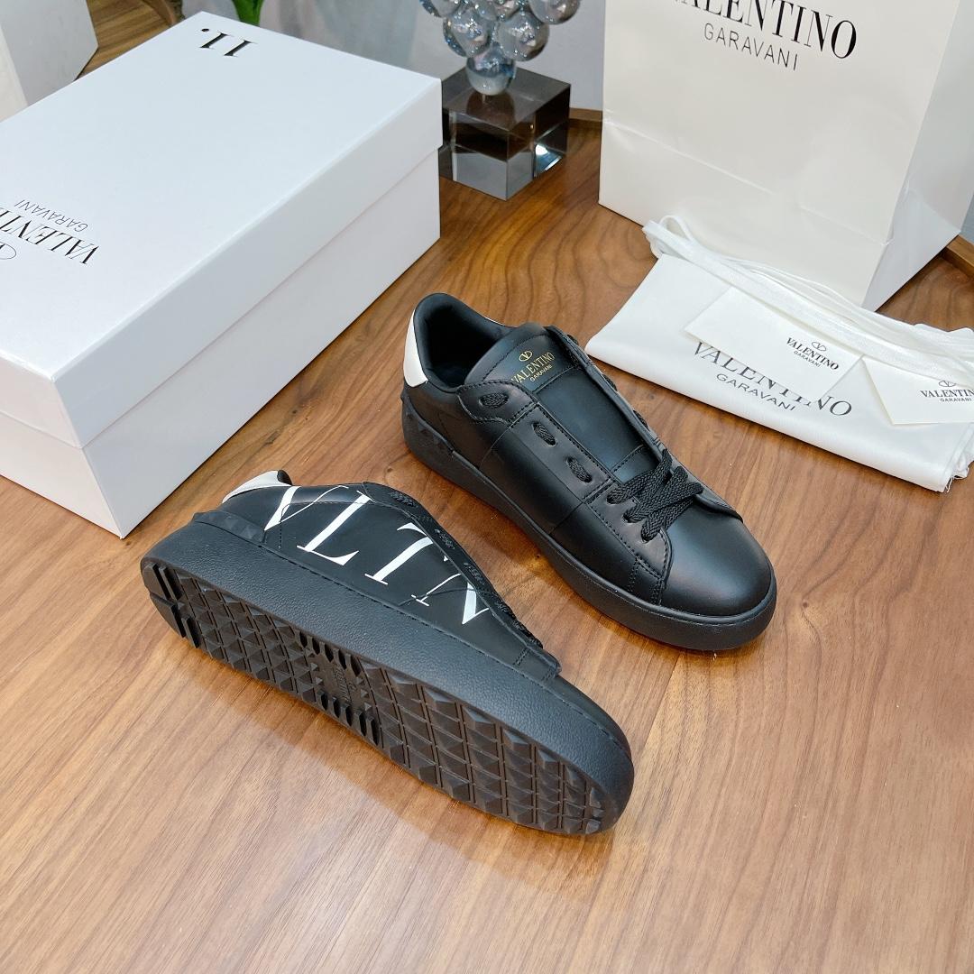 Valenti Open Sneaker With VLTN Print - DopestKickz