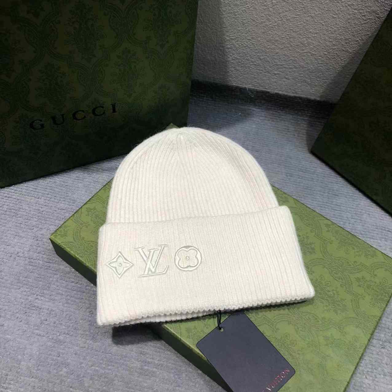 Louis Vuitton LV Headline Beanie      M77873 - DopestKickz