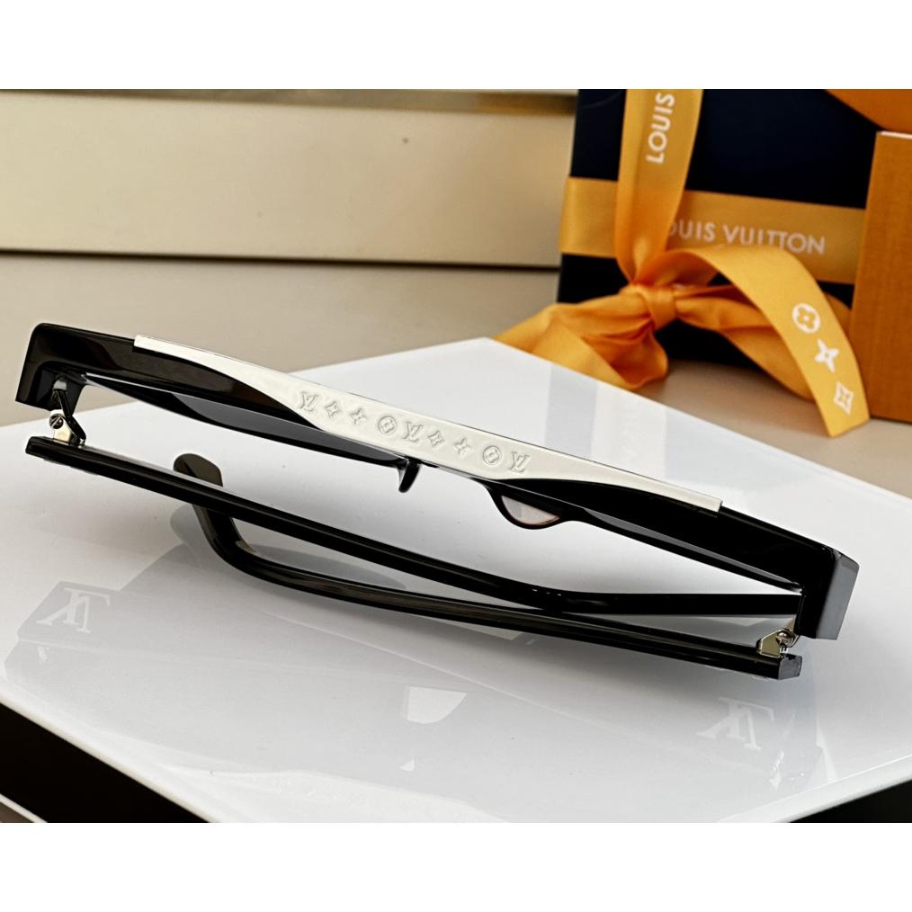 Louis Vuitton 1.1 Evidence Sunglasses    Z1682W - DopestKickz