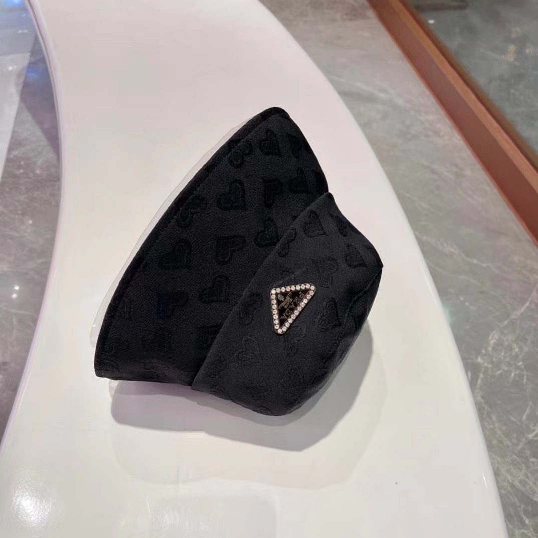 Prada Bucket Hat - DopestKickz