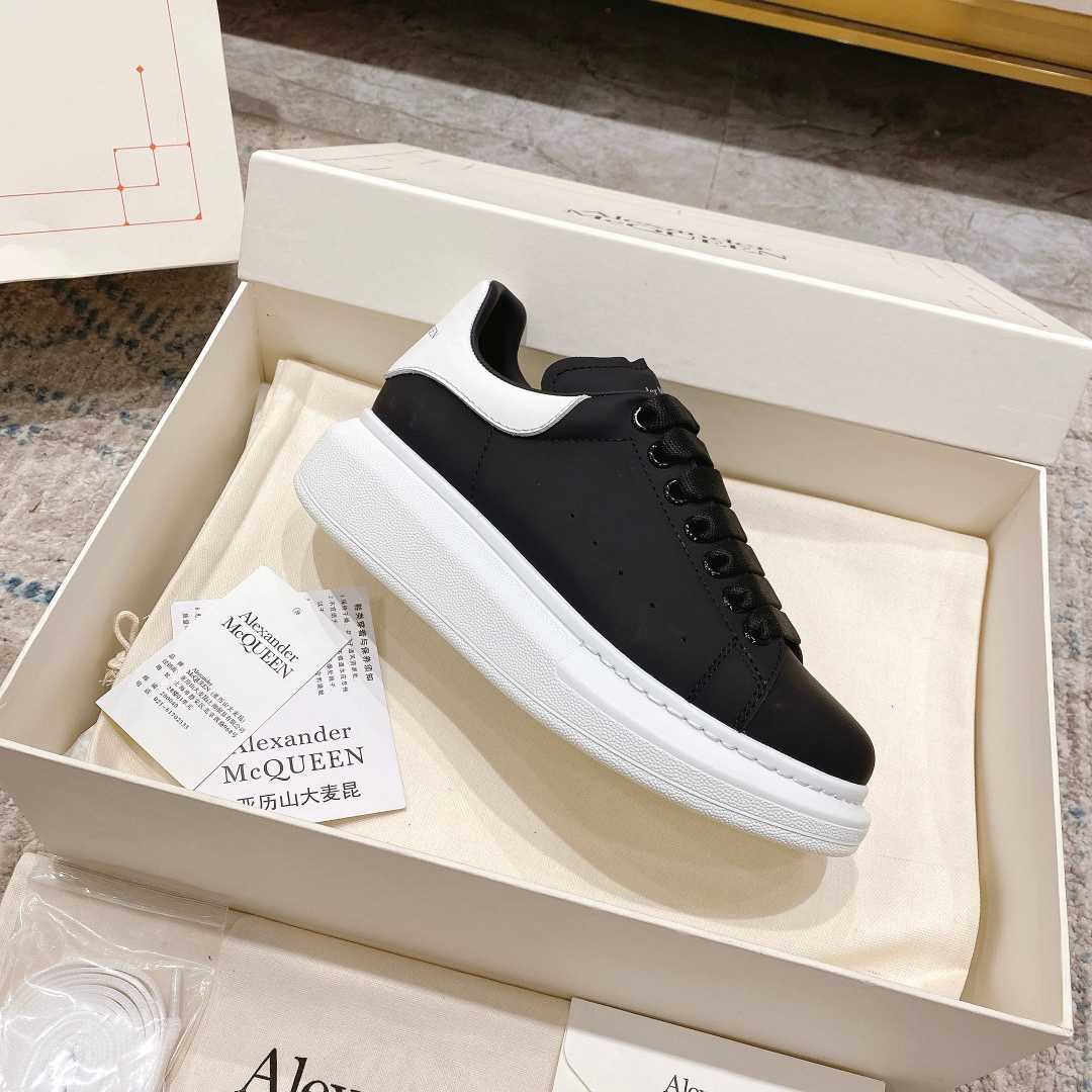 Alexander Mqueen Oversized Sneaker in Black - DopestKickz