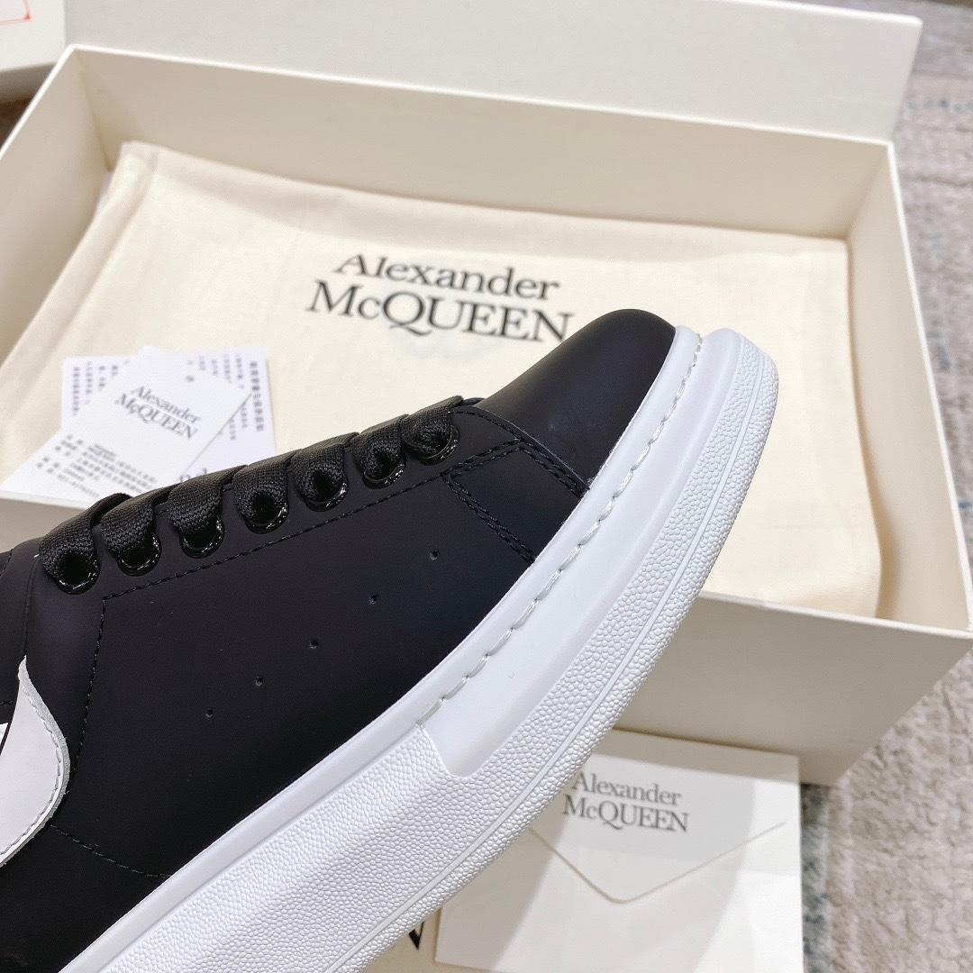 Alexander Mqueen Oversized Sneaker in Black - DopestKickz