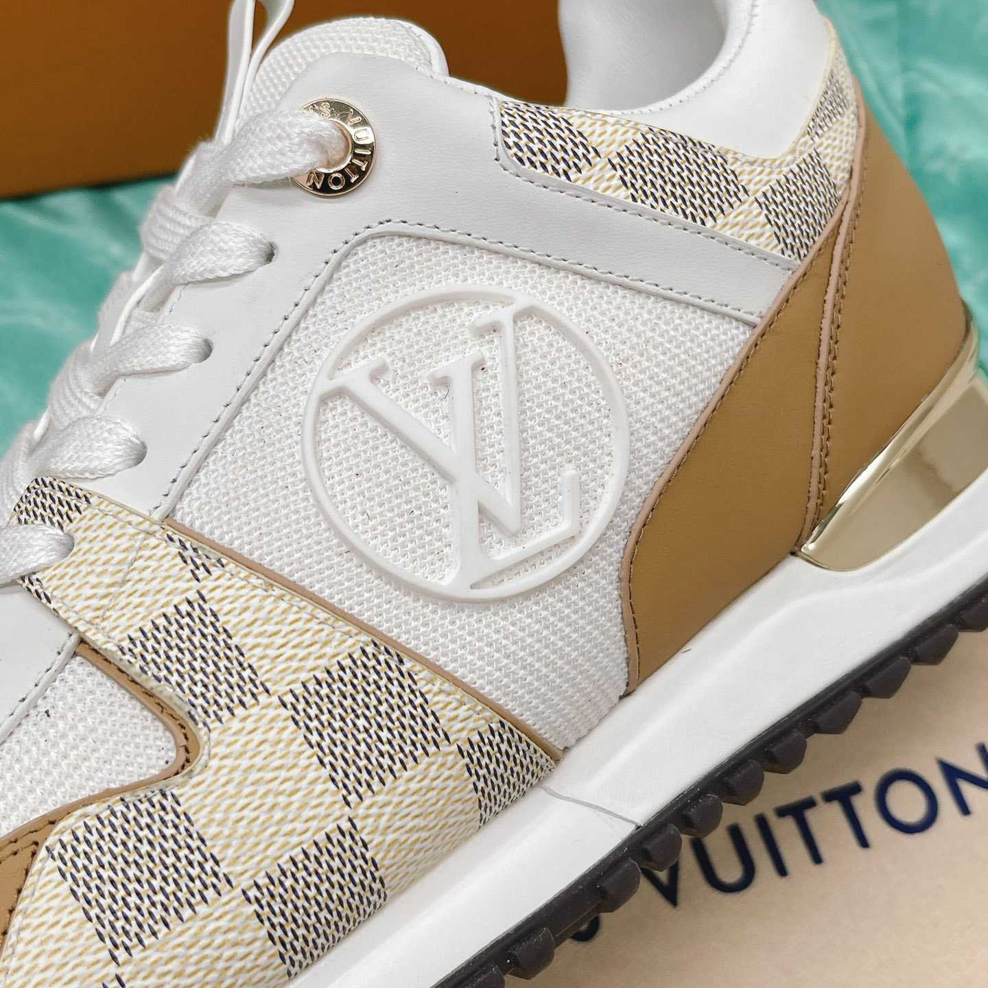 Louis Vuitton Run Away Sneaker      1AAWFD - DopestKickz