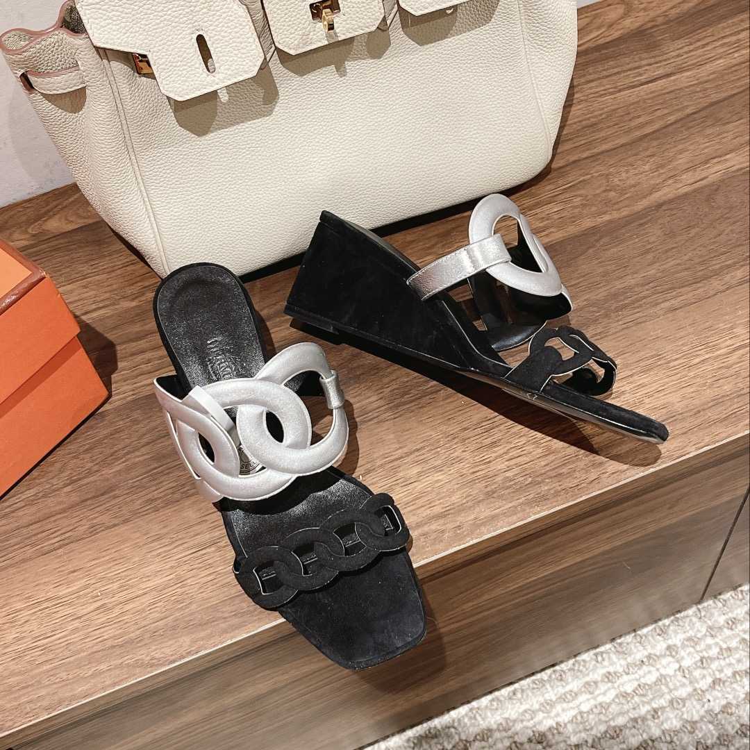 Hermes Figari 55 Sandal - DopestKickz