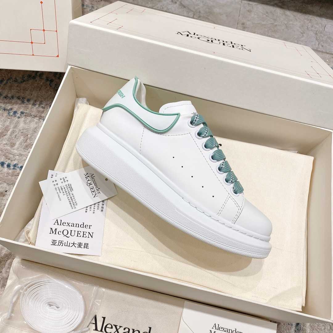 Alexander Mqueen Oversized Sneaker In White - DopestKickz