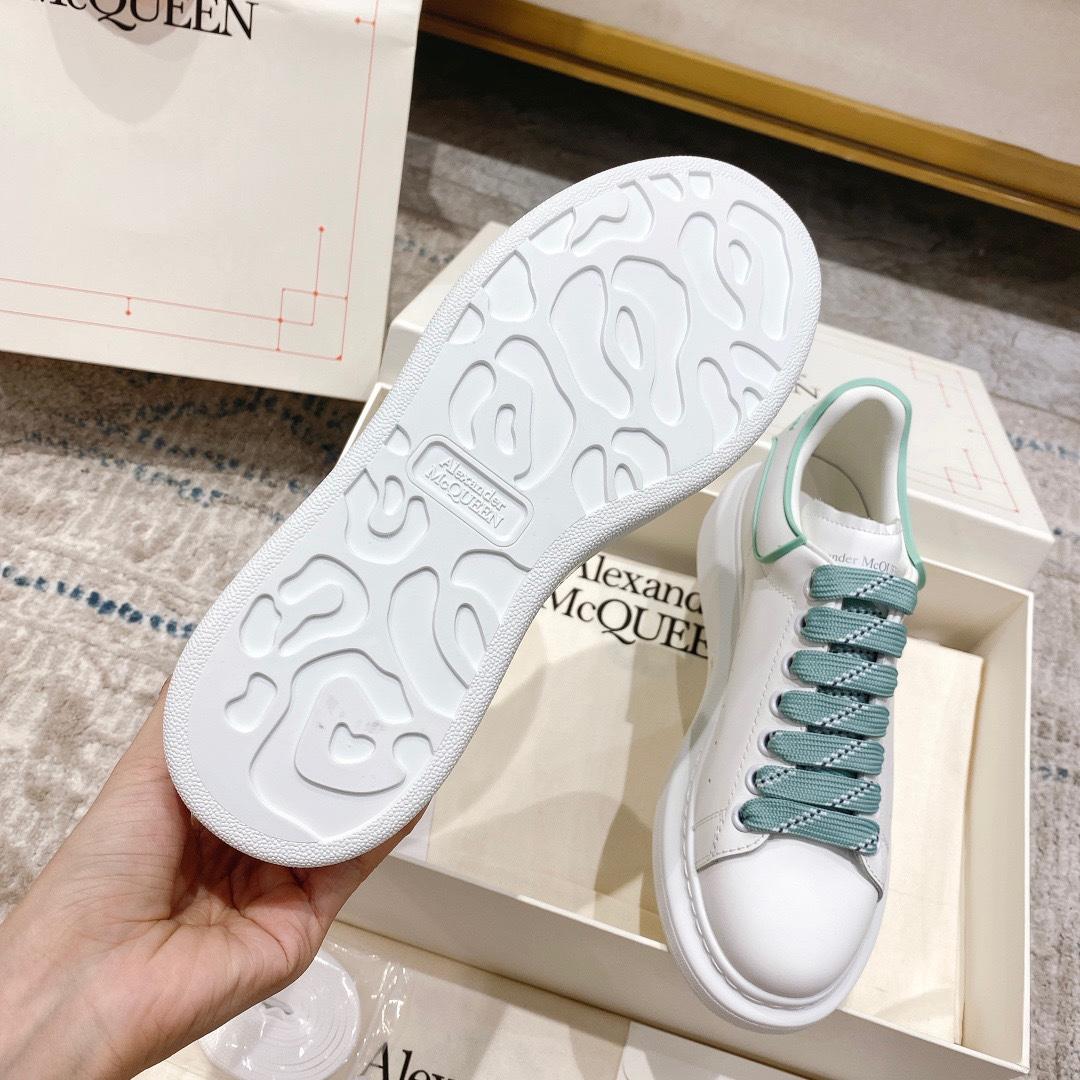 Alexander Mqueen Oversized Sneaker In White - DopestKickz