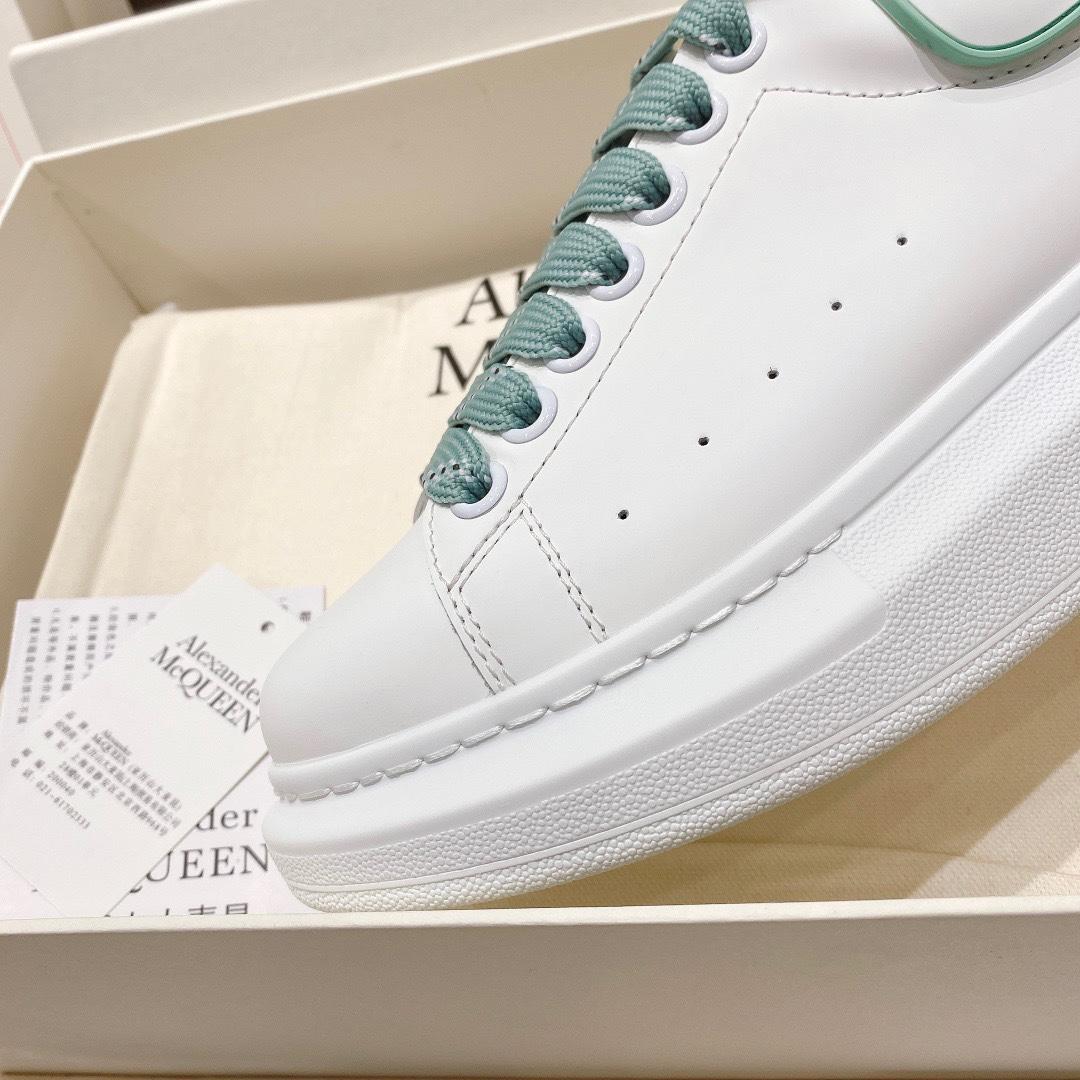 Alexander Mqueen Oversized Sneaker In White - DopestKickz