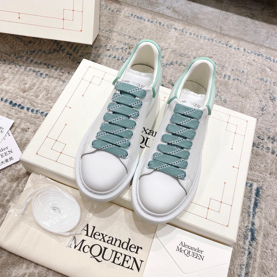 Alexander Mqueen Oversized Sneaker In White - DopestKickz