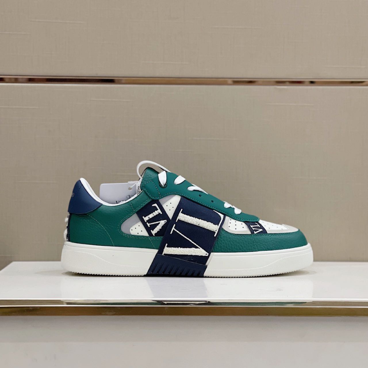 Valenti Garavani VL7N Low-Top Sneakers - DopestKickz