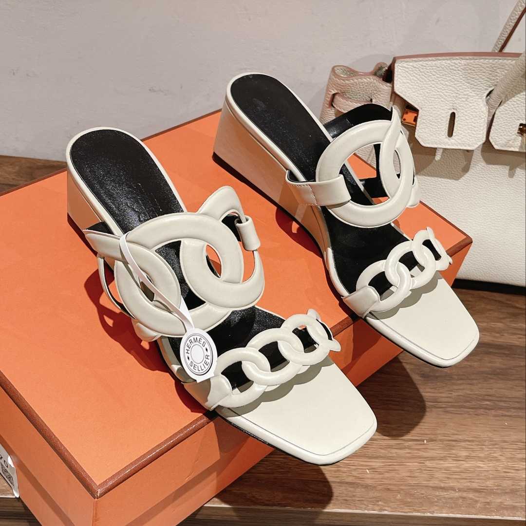 Hermes Figari 55 Sandal - DopestKickz