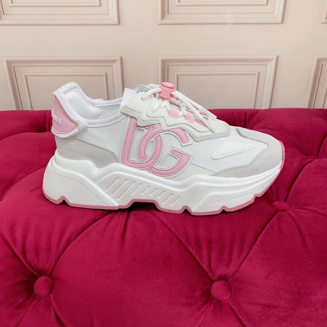 Dolce & Gabbana Daymaster Mixed Leather Runner Sneakers In White - DopestKickz