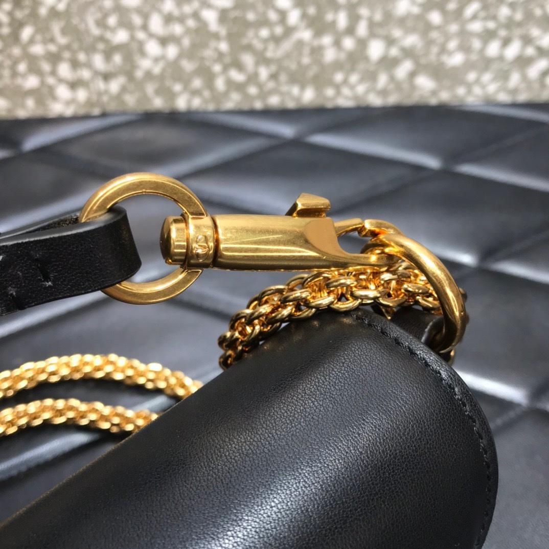 Valenti Locò Calfskin Shoulder Bag - DopestKickz