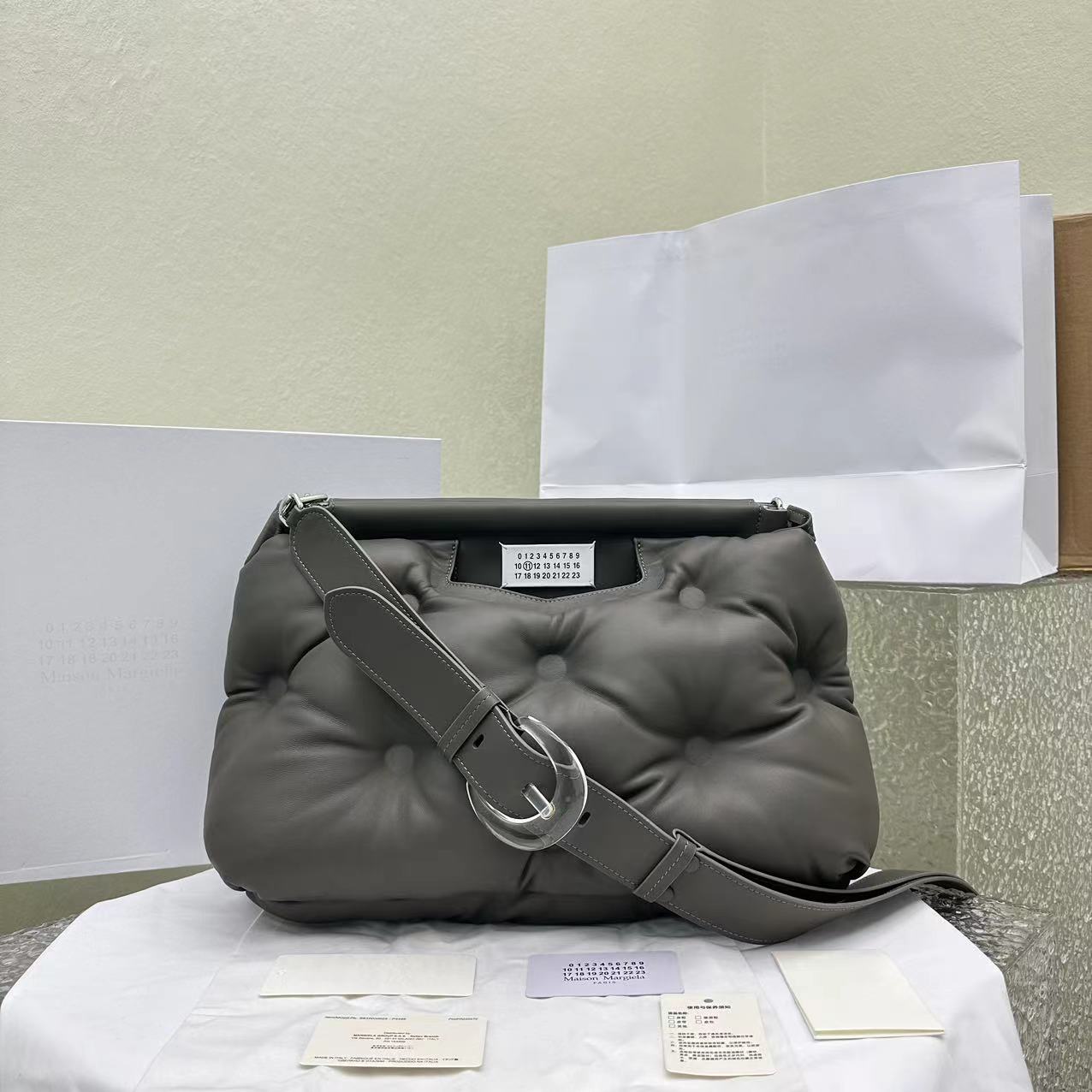 Maison Margiela Glam Slam Classique Medium Shoulder Bag(39-40-18-6cm) - DopestKickz