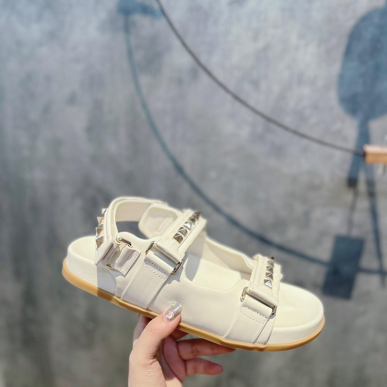 Valenti Garavani Rockstud Flat Sandal In Nappa Leather - DopestKickz