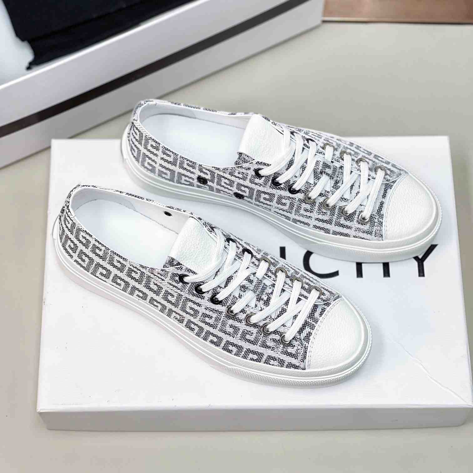 Givenchy Sneakers City In 4G Jacquard - DopestKickz