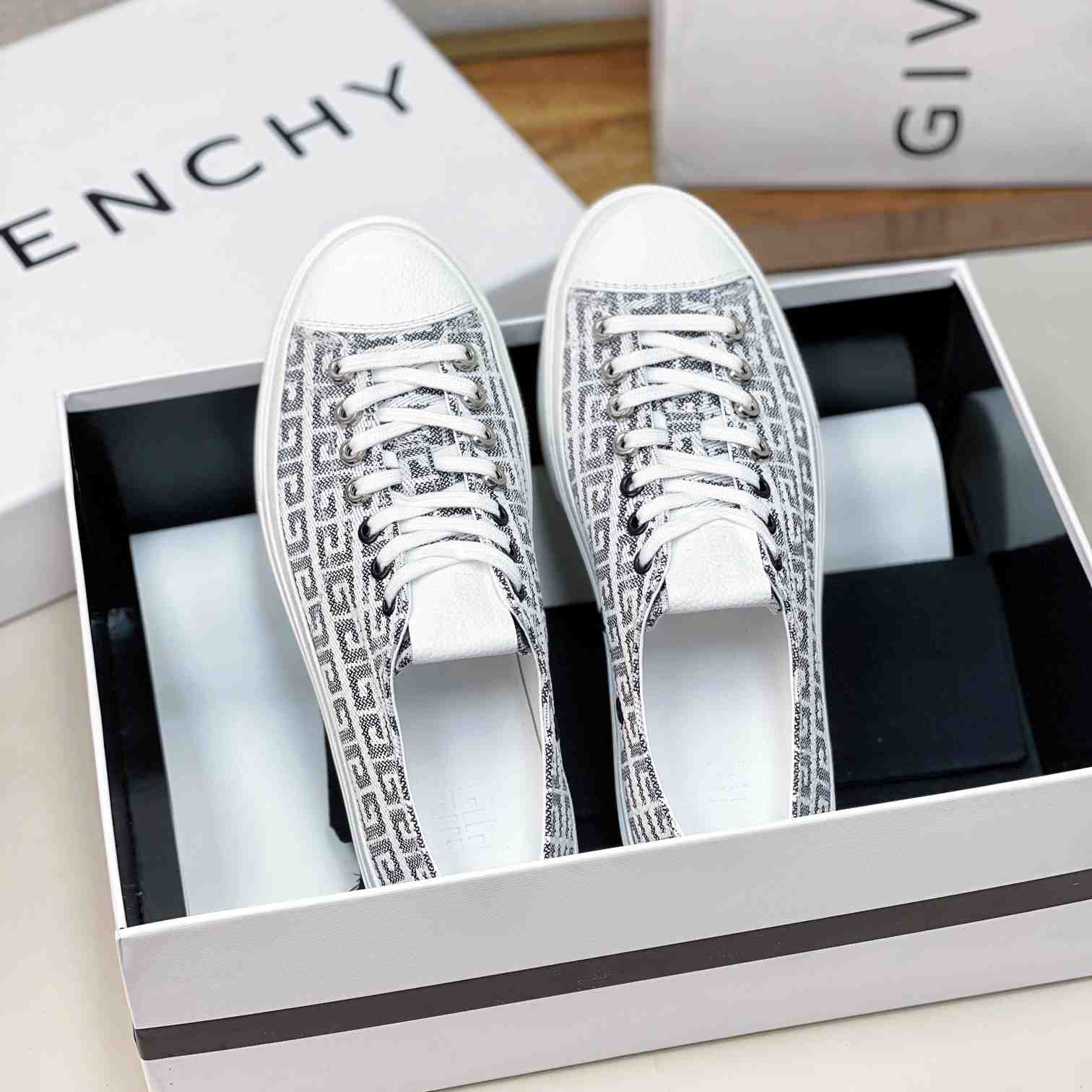 Givenchy Sneakers City In 4G Jacquard - DopestKickz