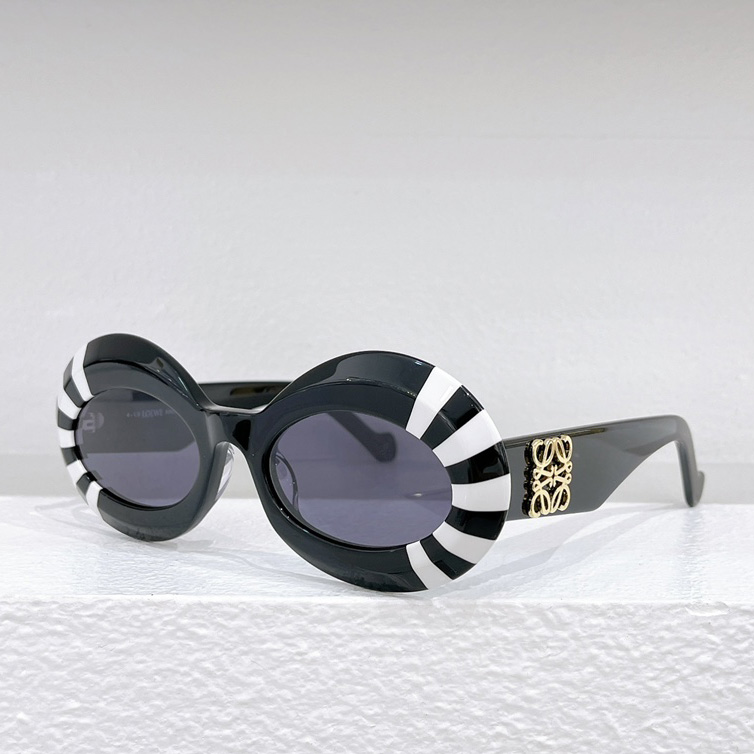 Loewe Oversized Oval Sunglasses In Acetate  LW40091 - DopestKickz