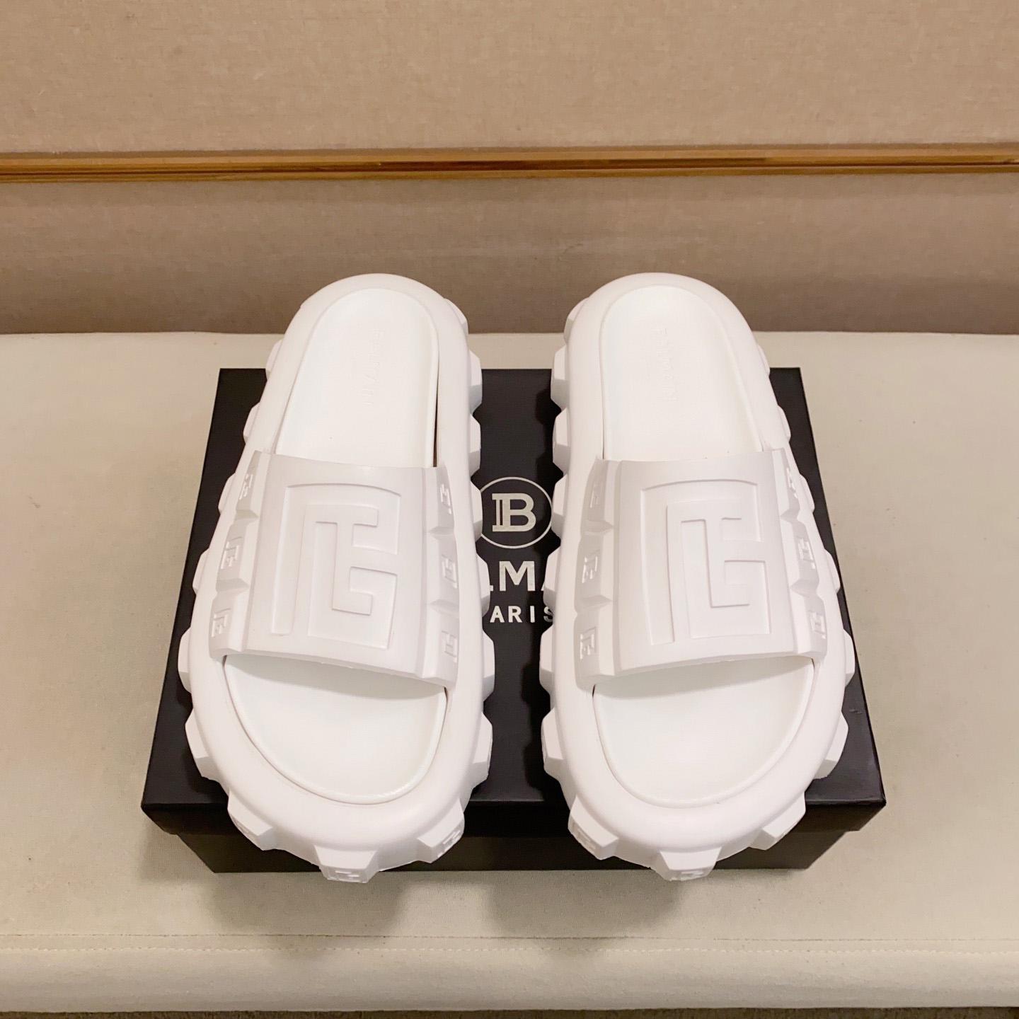 Balmain Embossed-logo Detail Slides - DopestKickz