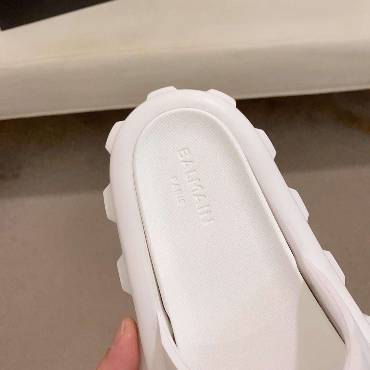 Balmain Embossed-logo Detail Slides - DopestKickz