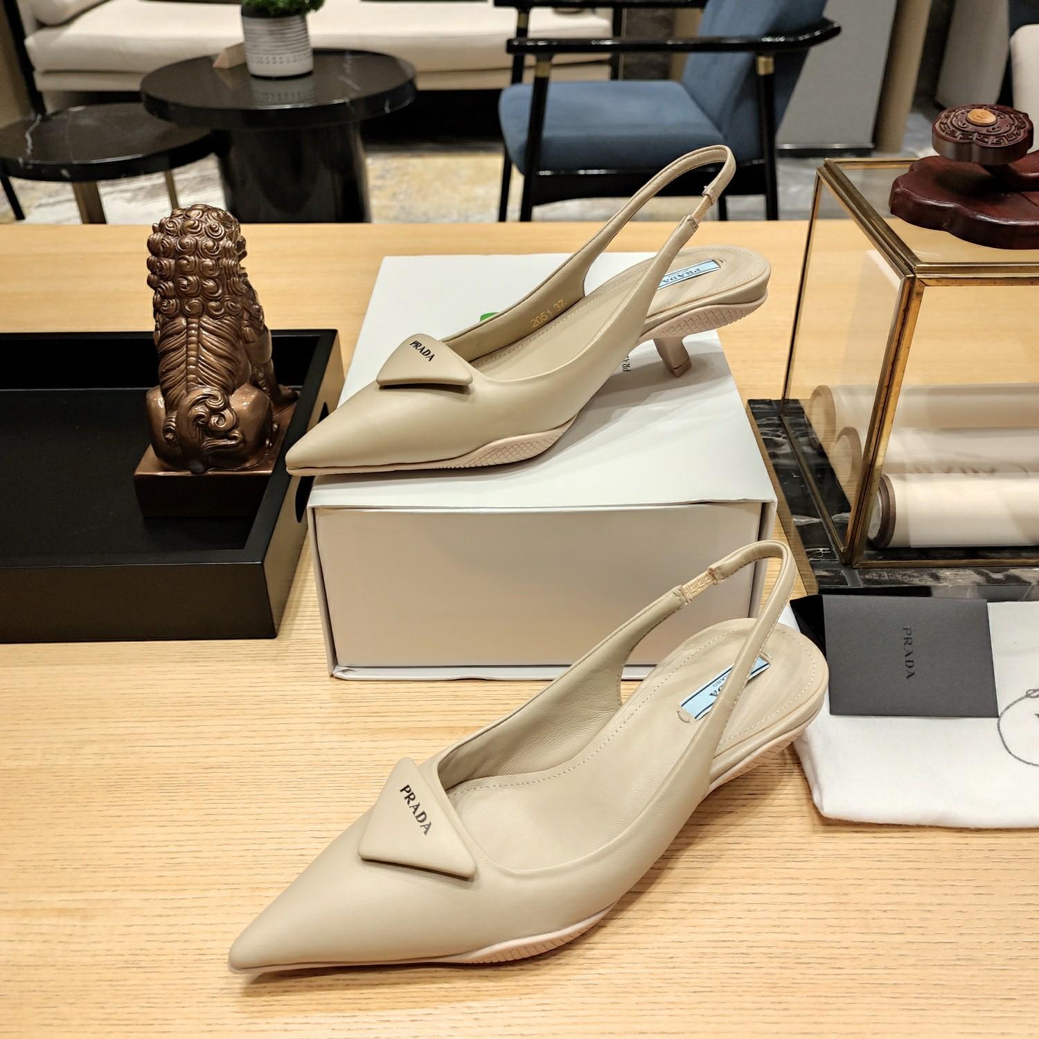 Prada Soft padded Leather Slingback Pumps - DopestKickz