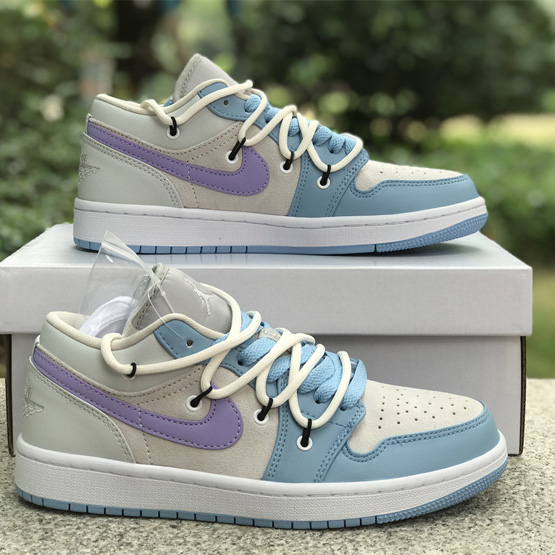 Air Jordan 1 Low Sneaker       DC0774-050  - DopestKickz