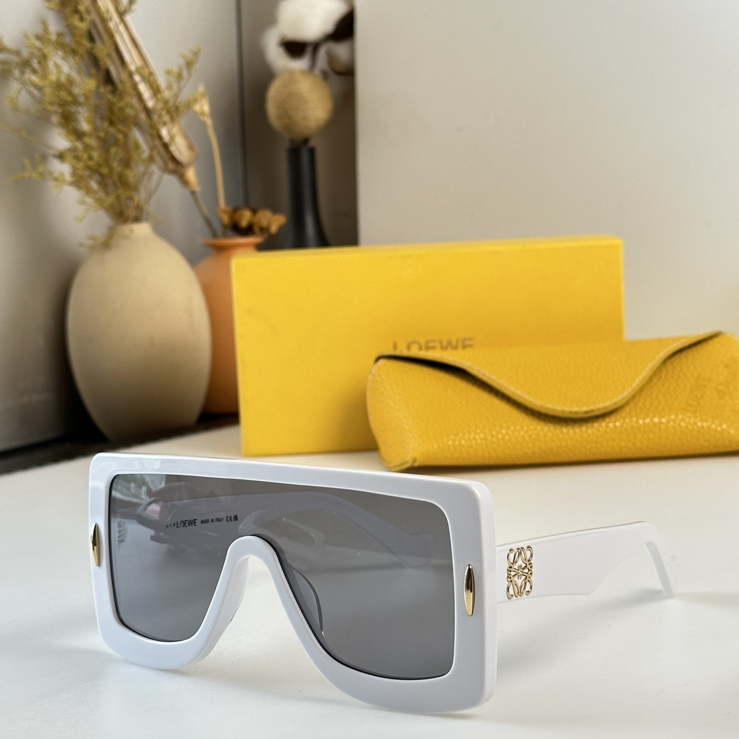 Loewe Anagram Mask Sunglasses In Acetate     LW40106U  - DopestKickz