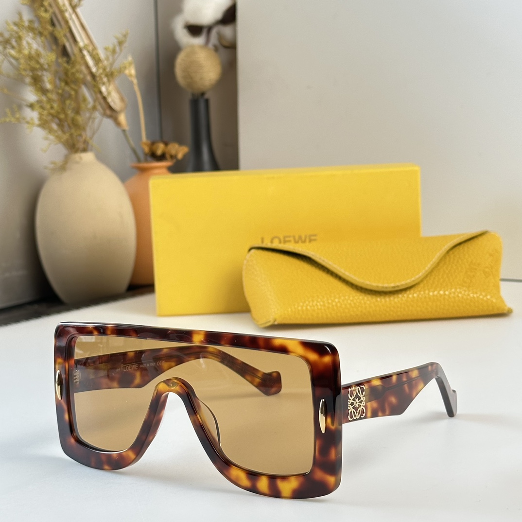 Loewe Anagram Mask Sunglasses In Acetate     LW40106U  - DopestKickz