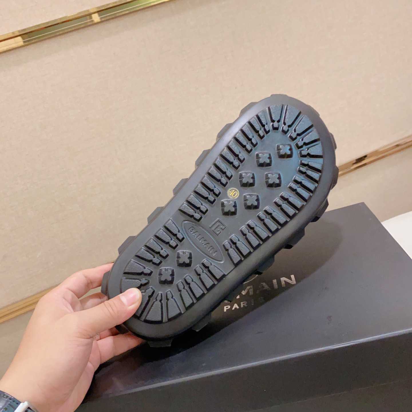 Balmain Embossed-logo Detail Slides - DopestKickz