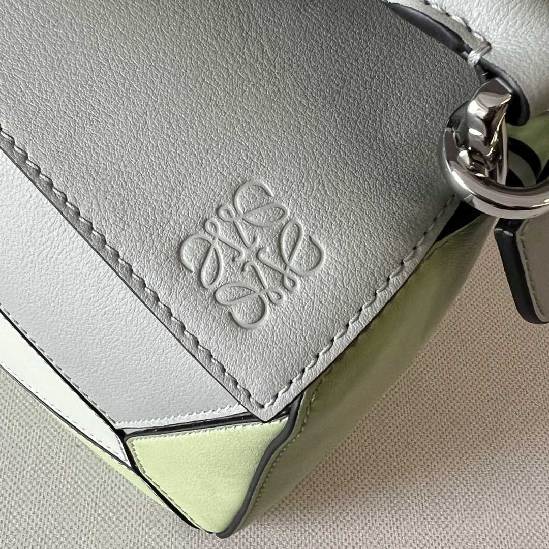 Loewe Small Puzzle Bag In Classic Calfskin - DopestKickz