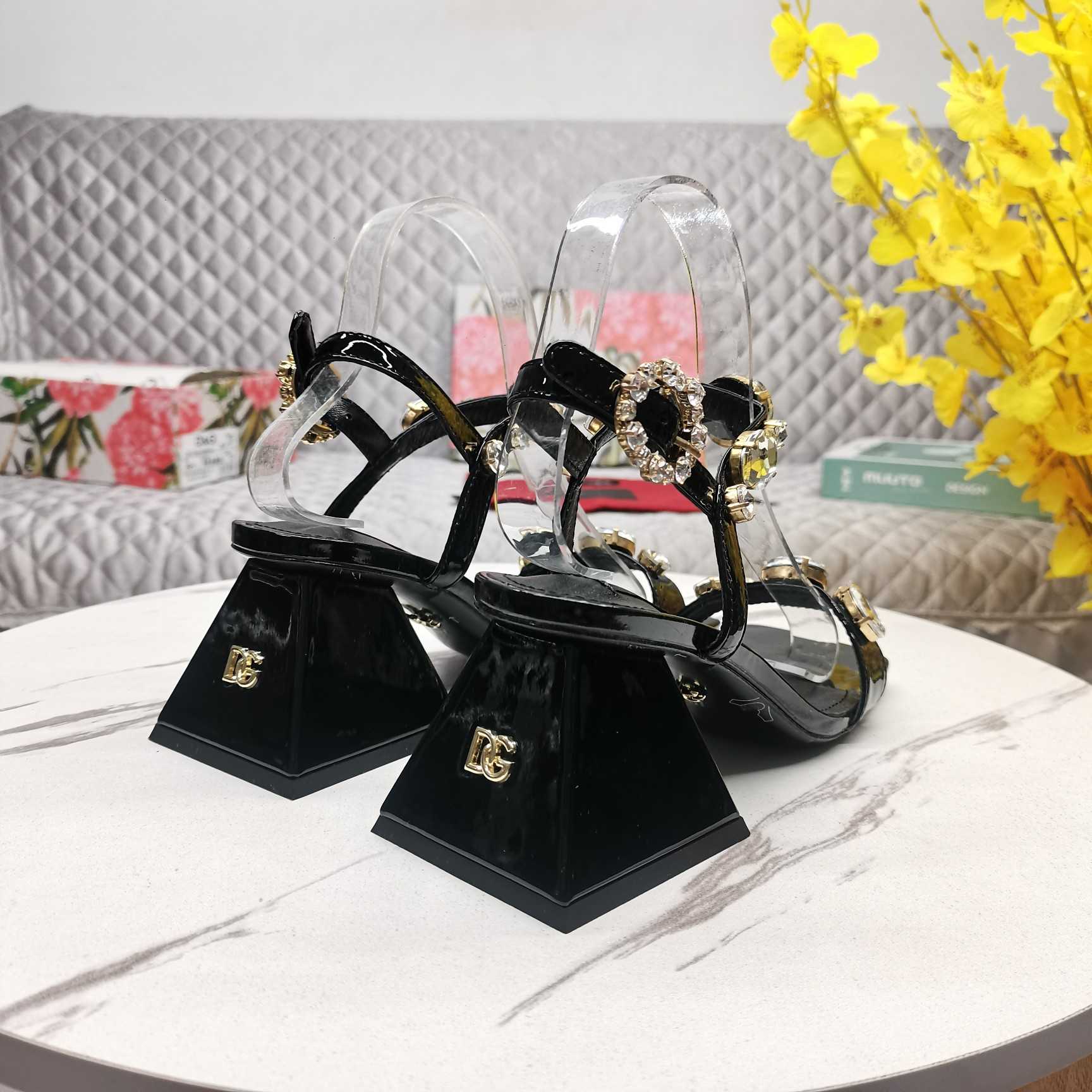 Dolce & Gabbana Polished Calfskin Sandals With Crystals - DopestKickz